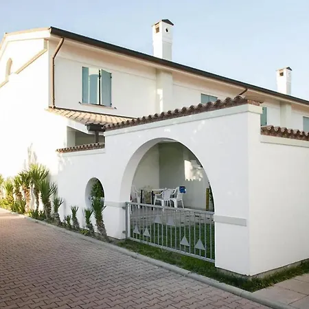 Daire Terraced House In The Ca' Del Pino Complex With Communal Pool In