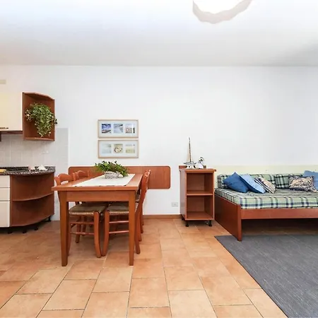 Terraced House Near Sandy Apartment *