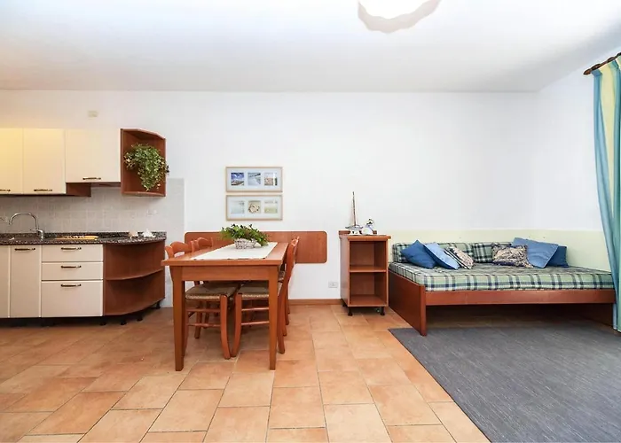 Terraced House Near Sandy Daire *